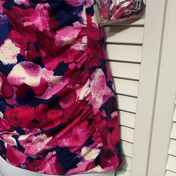 Calvin Klein tankini Top! - Picture 4 of 12